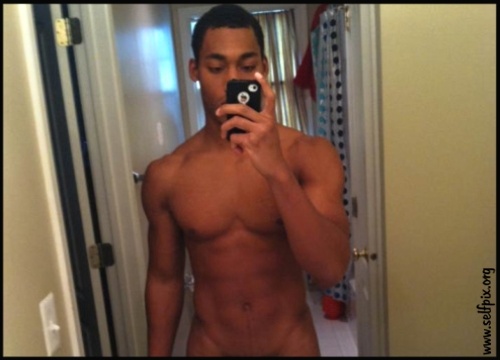 Free Nude Selfies from Damarco: Damarco is a young black guy with a damn hot body! 